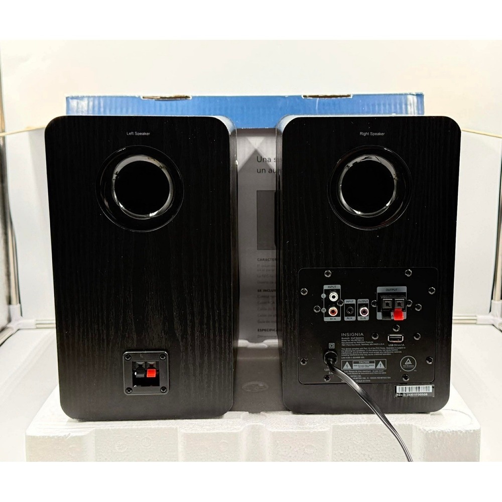 Insignia- 25w (per speaker, 50w total) Bluetooth Bookshelf Speakers - Black